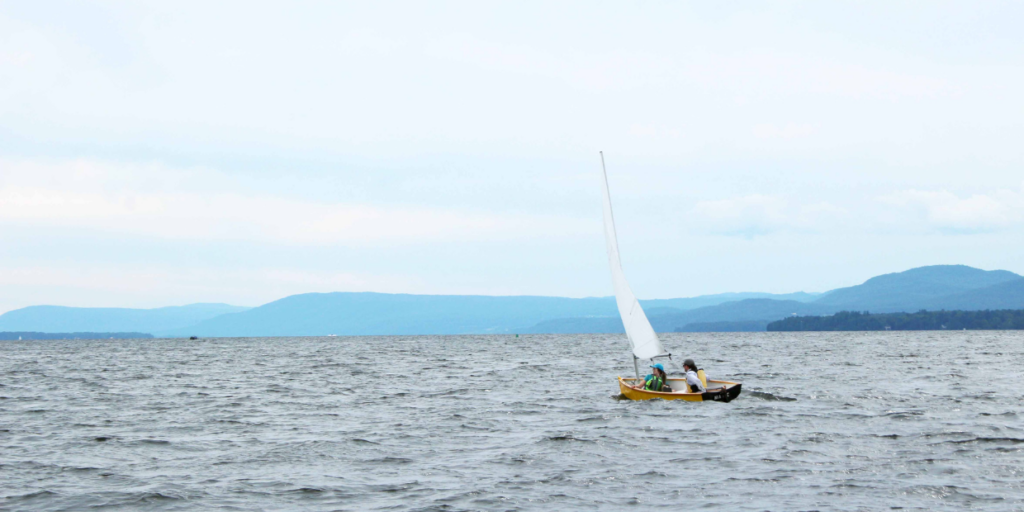 Adult sailing class split rock dinghy wide